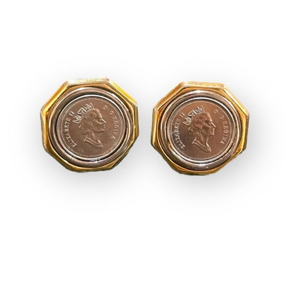 Rare Queen Elizabeth II Coin Clip On Earrings - Picture 1 of 10
